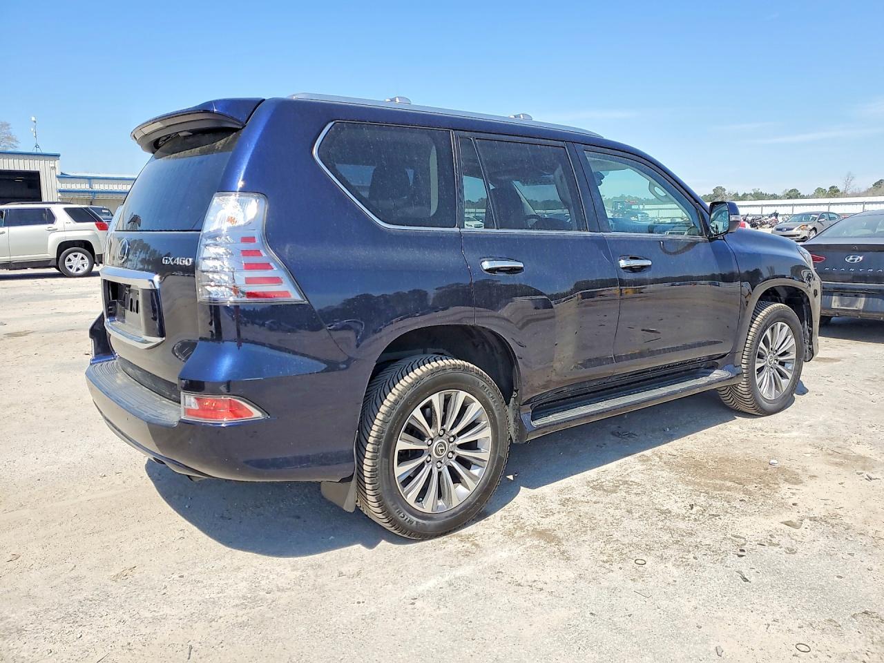 2021 Lexus Gx 460 Luxury - Image 3