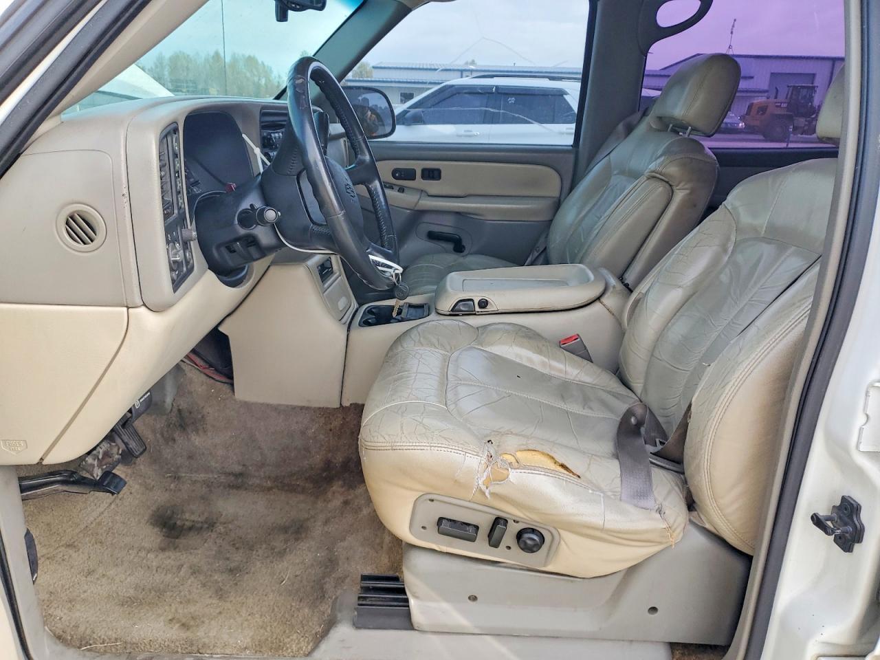2002 Chevrolet Suburban K1500 - Фото 7