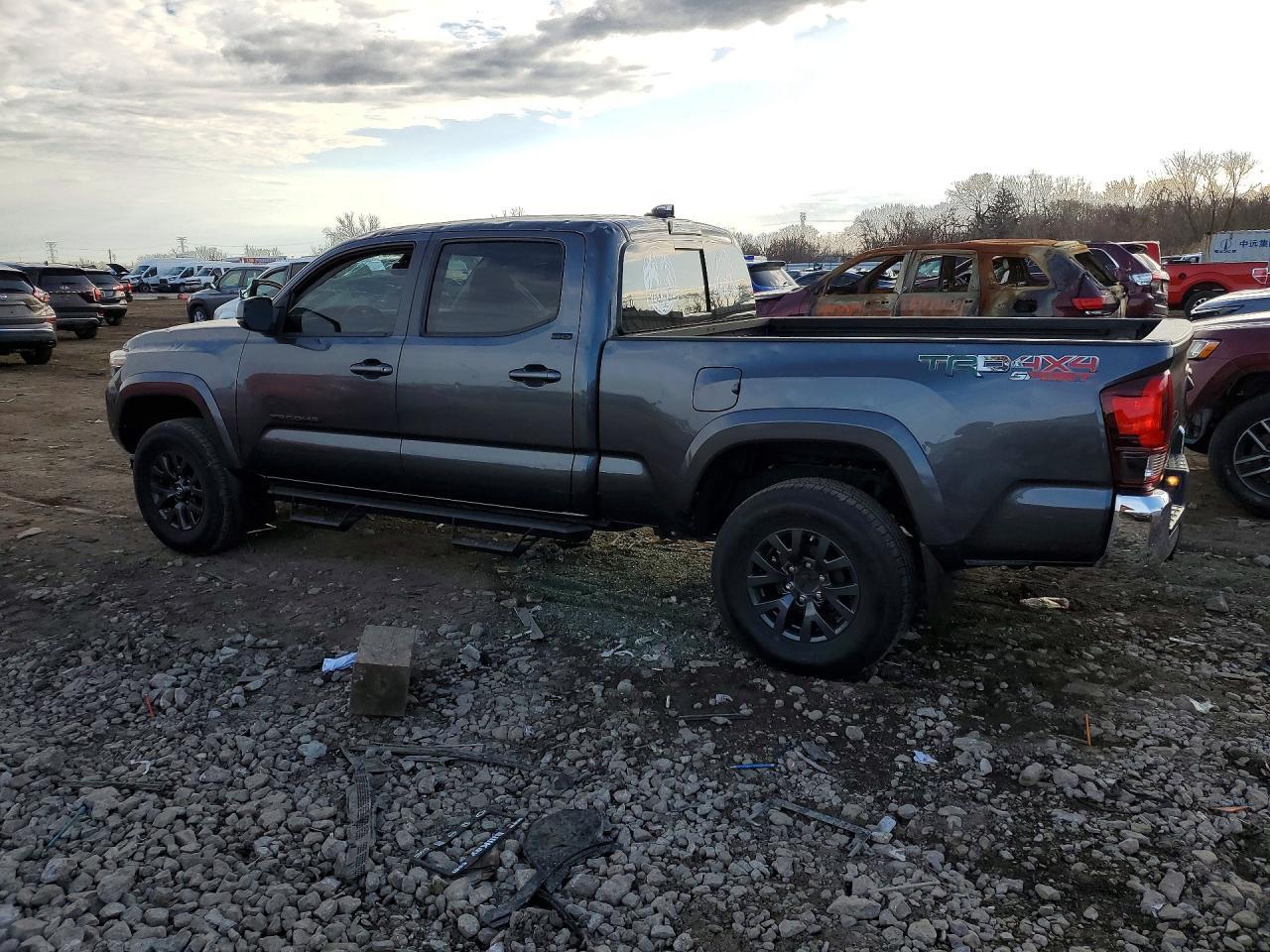 2021 Toyota Tacoma Sr5 V6 - Image 2