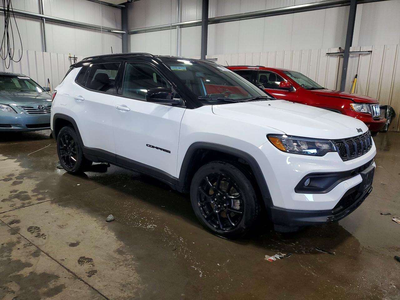 2023 Jeep Compass Latitude - Фото 4