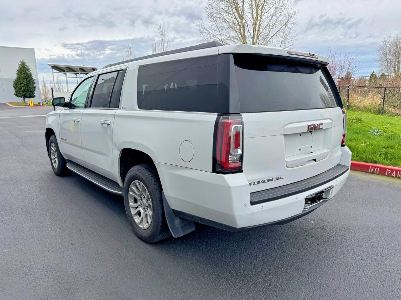 2017 GMC Yukon Xl K1500 Slt - Фото 3