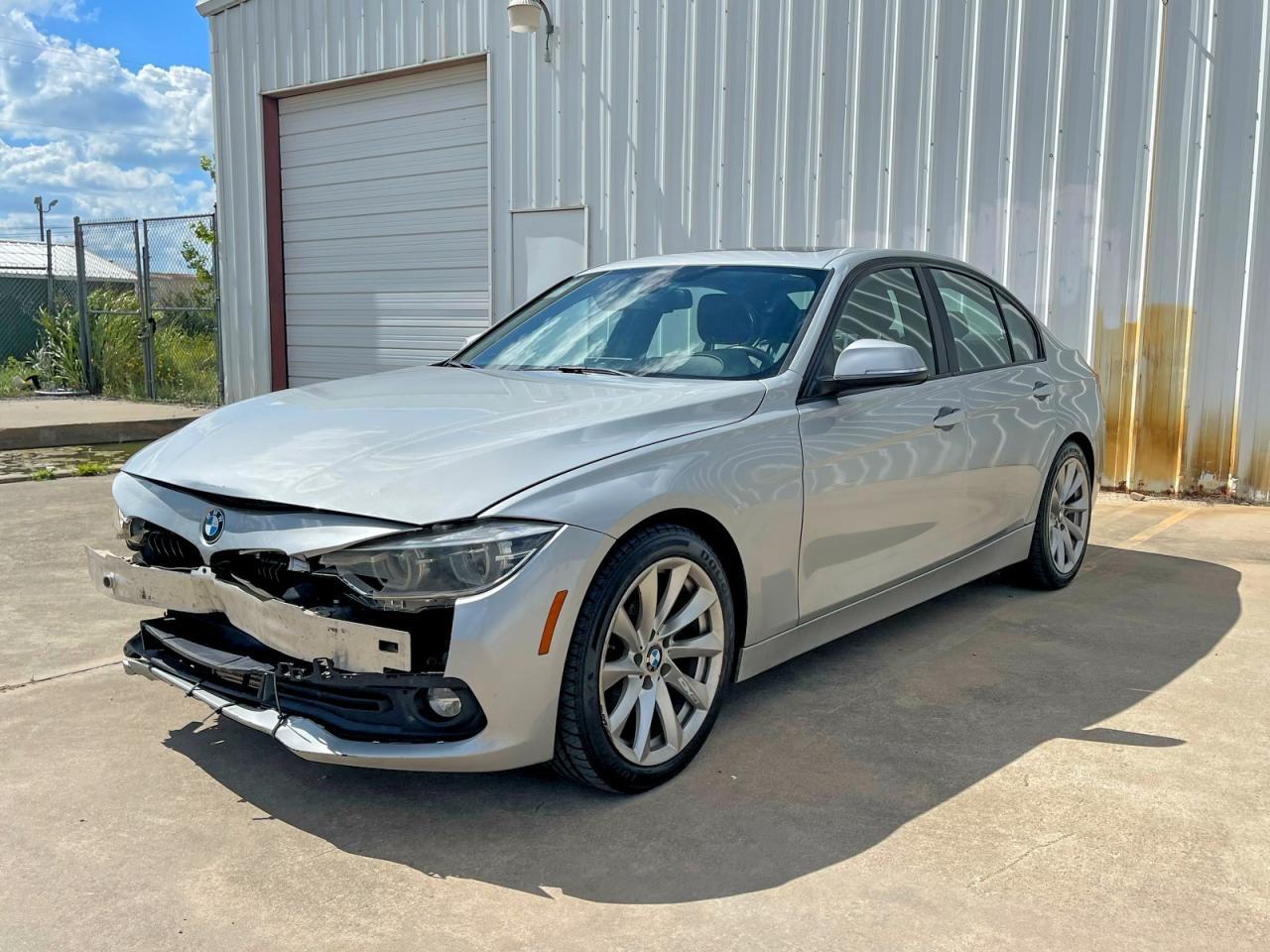 2018 BMW 320 I - Фото 2