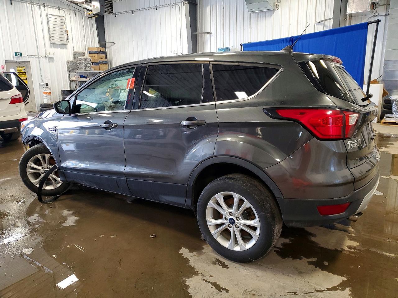 2019 Ford Escape Se - Image 2