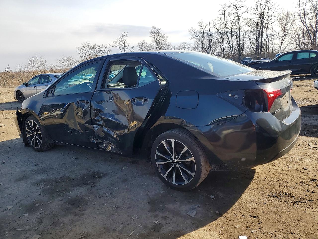2018 Toyota Corolla Se - Image 2