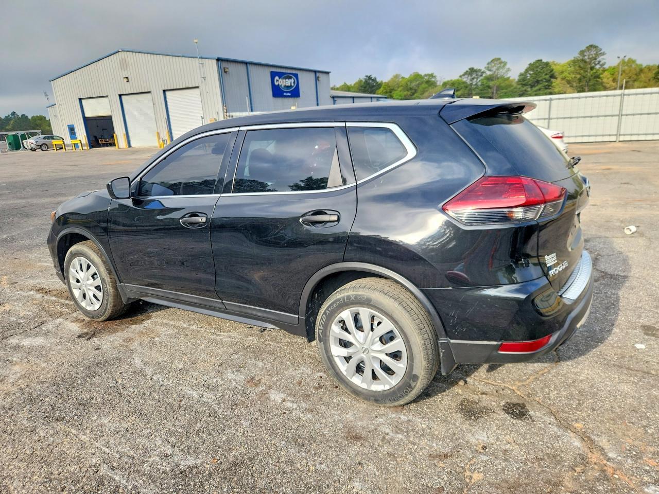 2020 Nissan Rogue S - Image 2