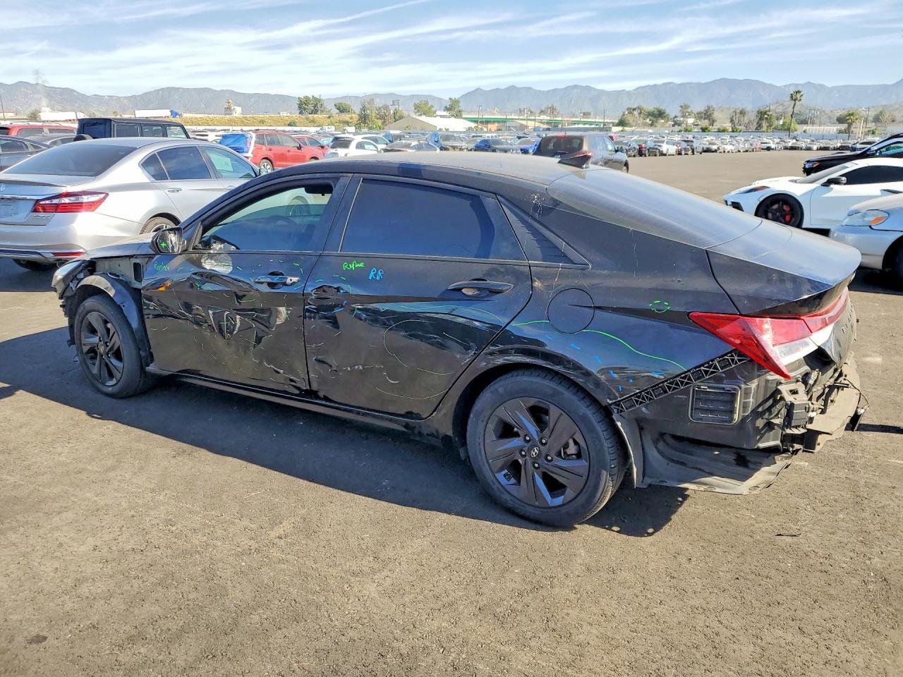 2021 Hyundai Elantra Sel - Фото 2
