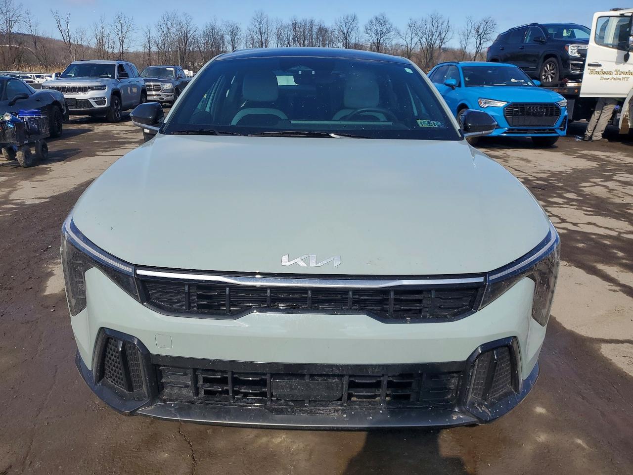2025 Kia K4 Gt-Line - Image 5
