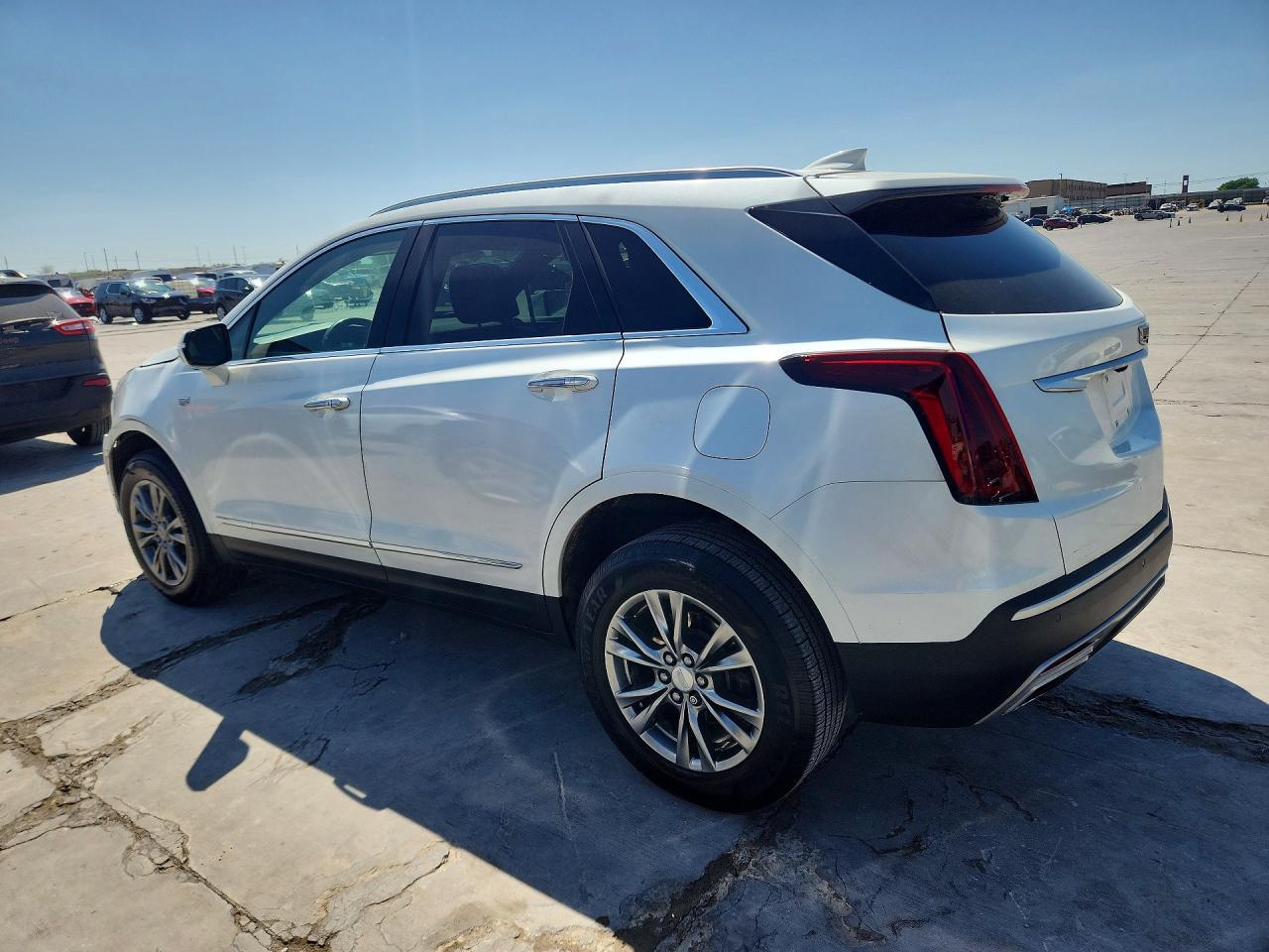 2021 Cadillac Xt5 Premium Luxury - Image 2