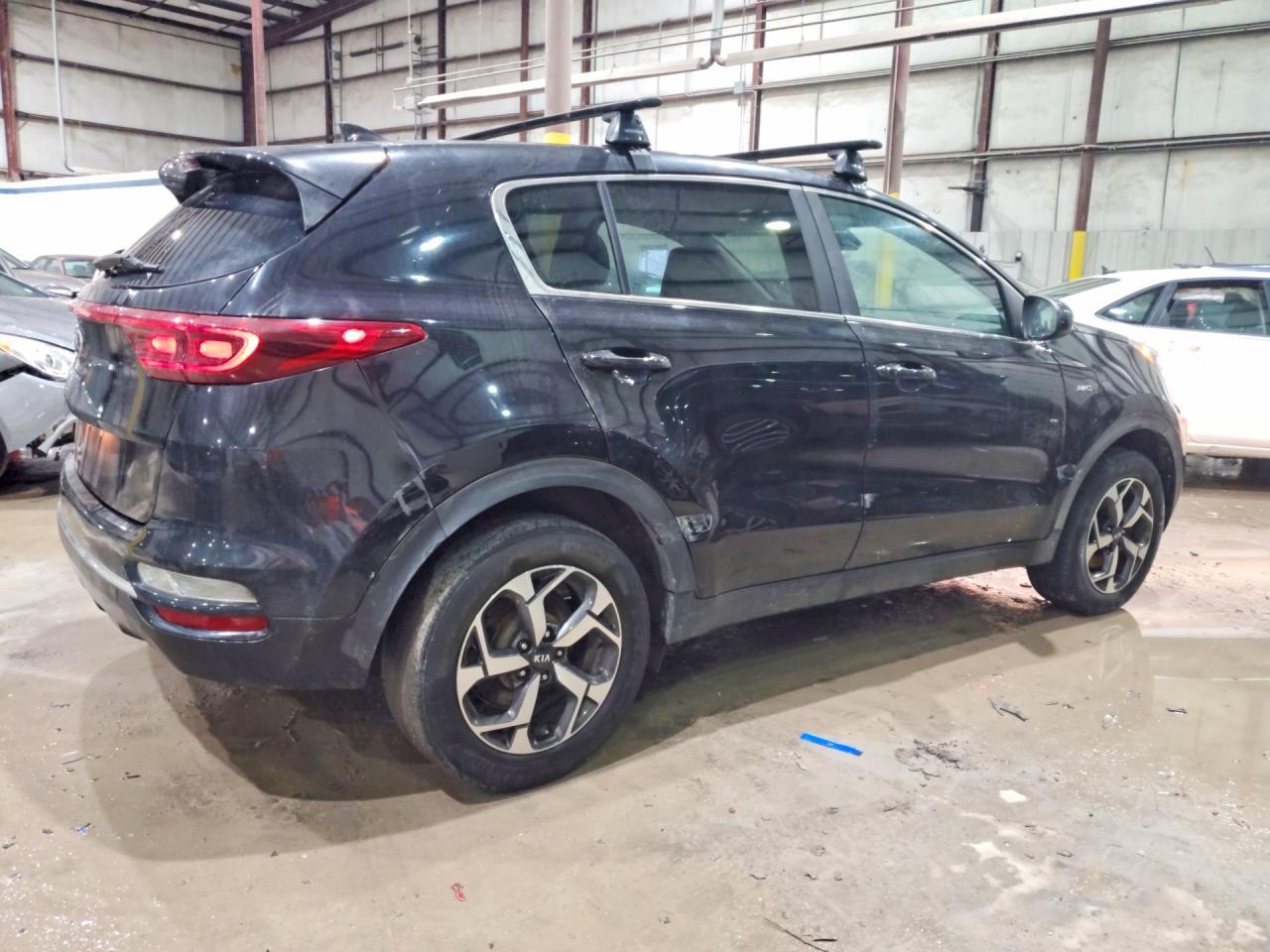 2022 Kia Sportage Lx - Image 3