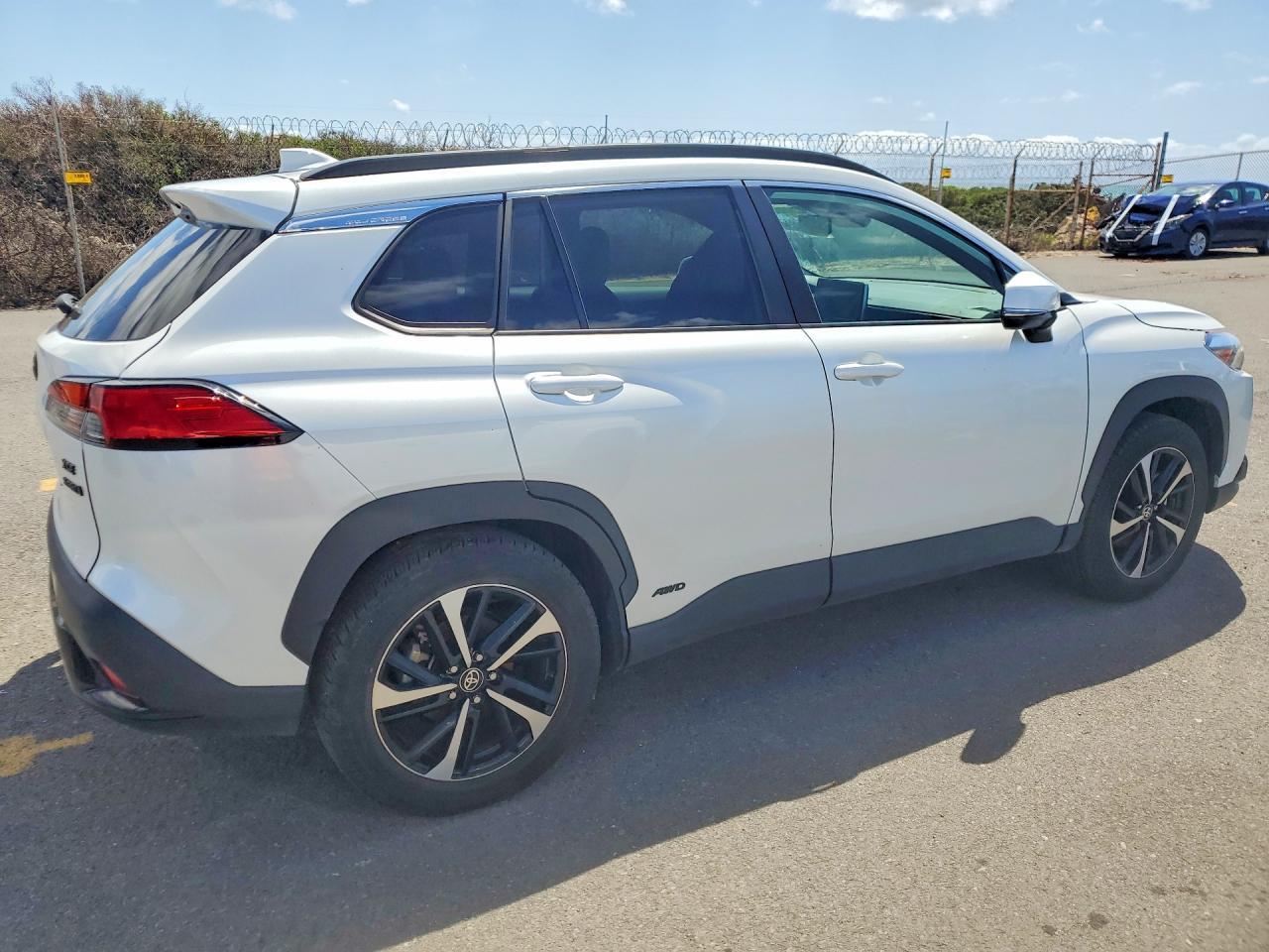 2024 Toyota Corolla Cross Hybrid S - Фото 3