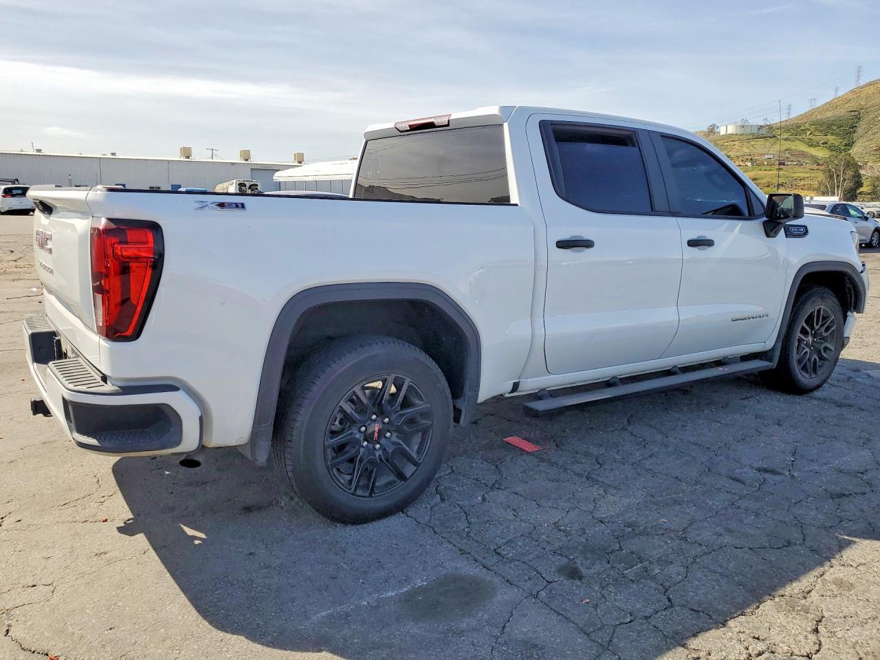 2023 GMC Sierra K1500 - Фото 3
