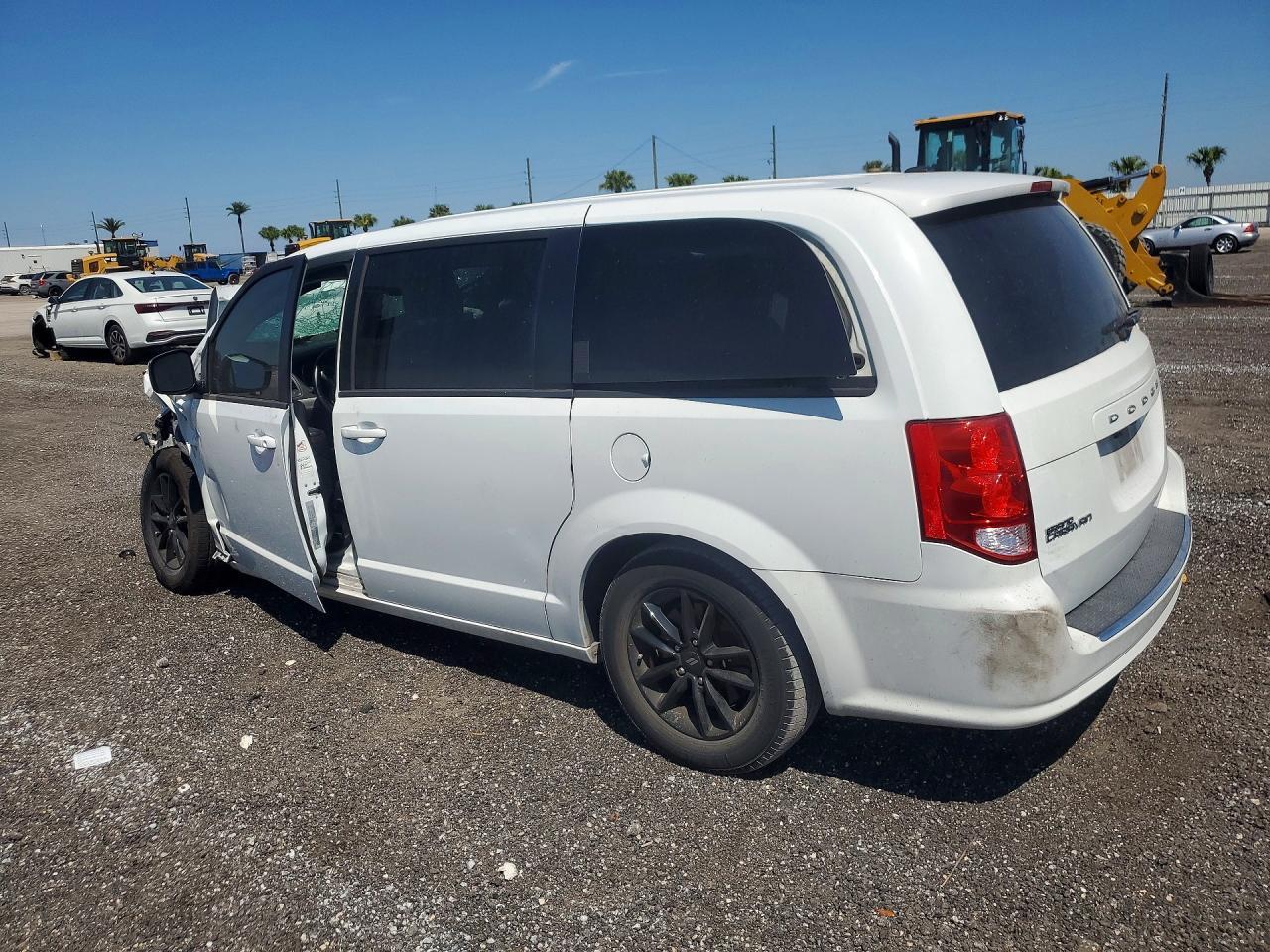2019 Dodge Grand Caravan Gt - Фото 2