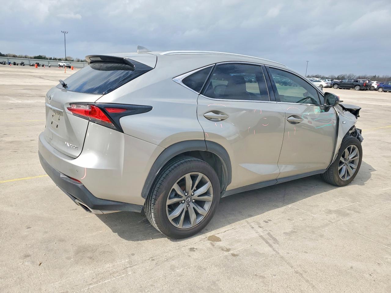 2016 Lexus Nx 200T F Sport - Image 3