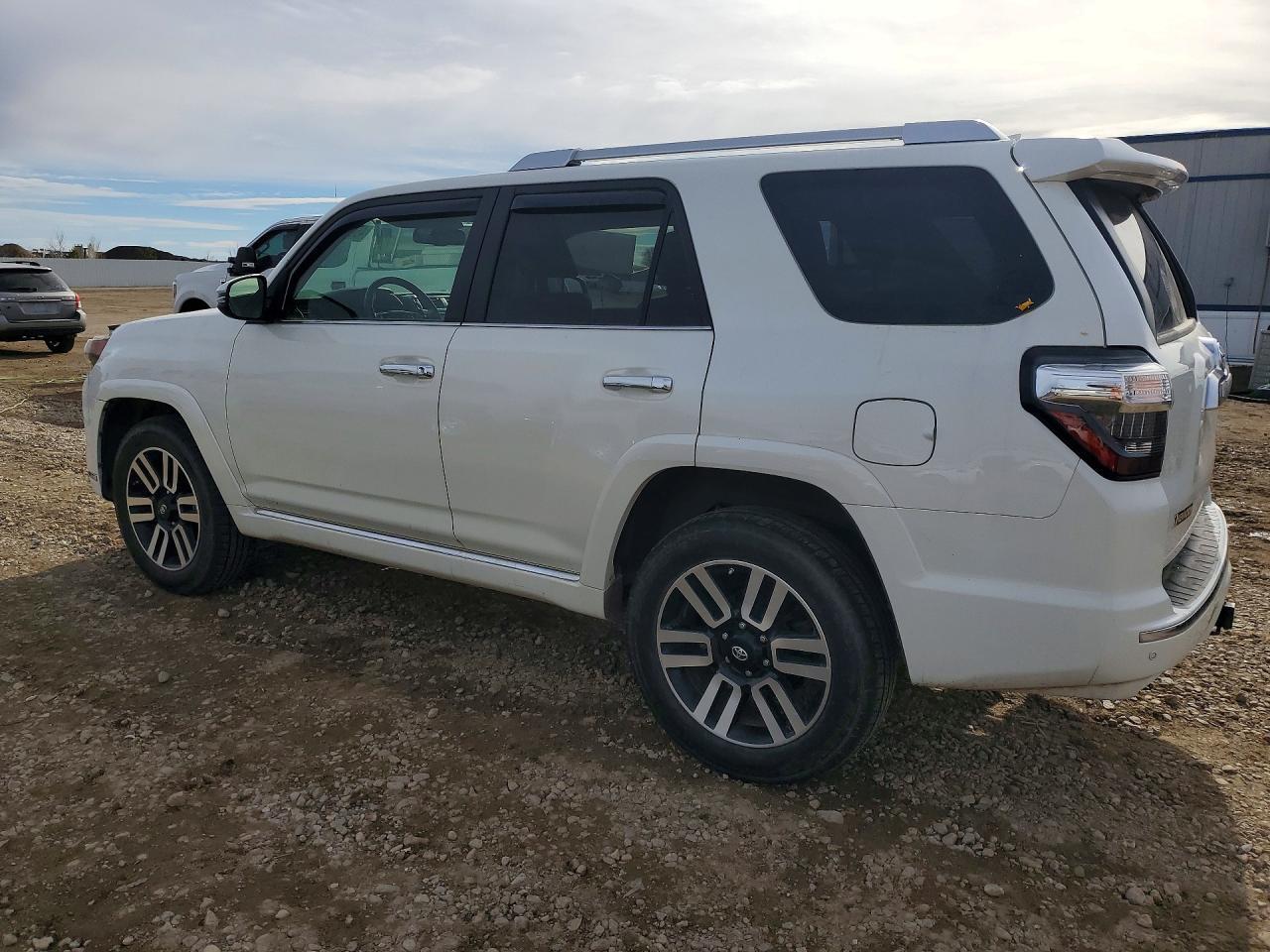 2015 Toyota 4Runner Limited - Фото 2