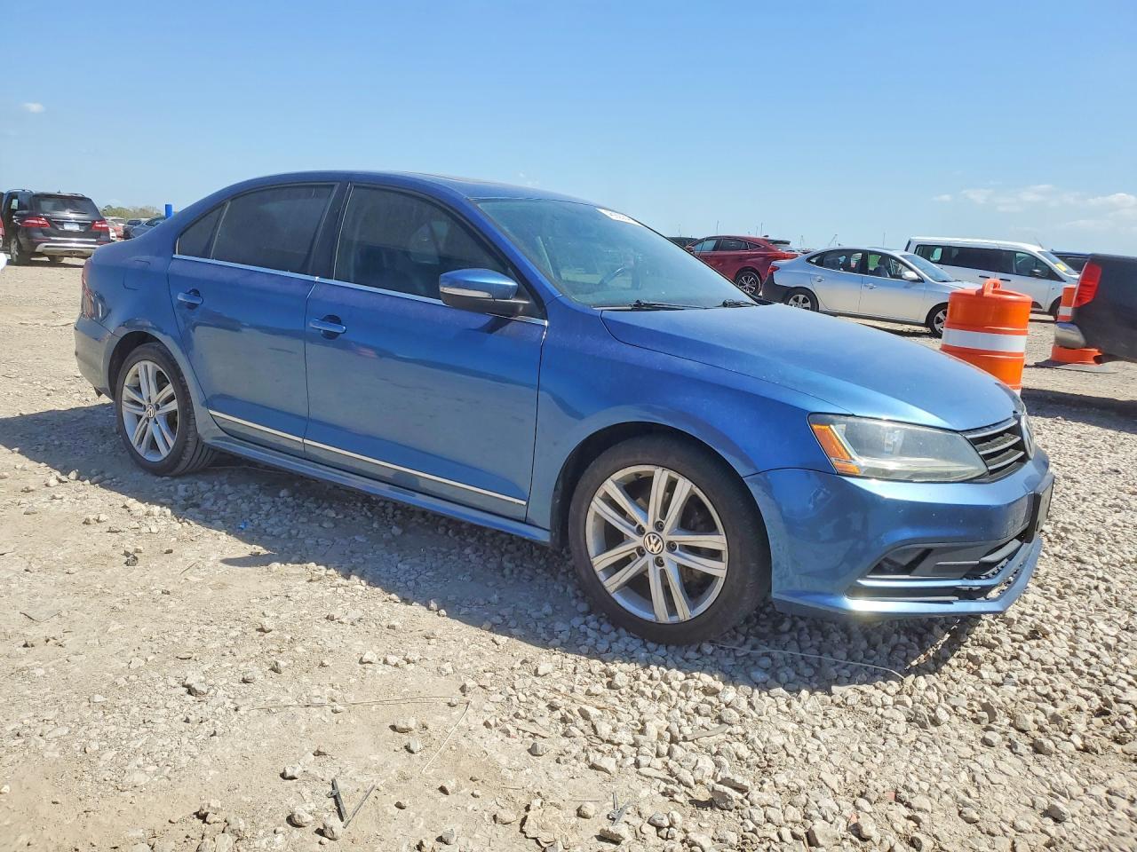 2017 Volkswagen Jetta Sel - Фото 4