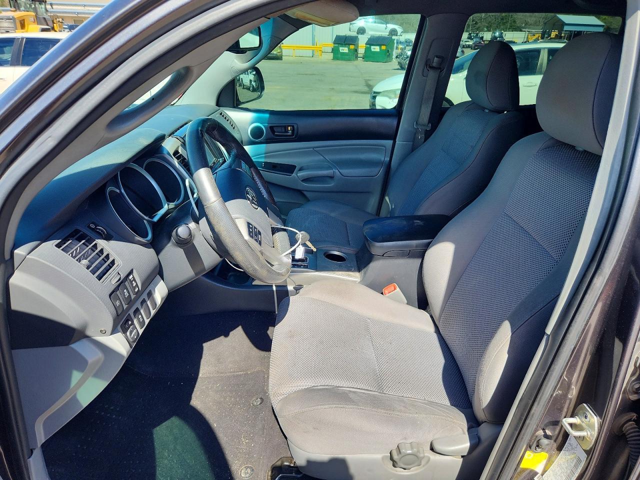 2013 Toyota Tacoma Prerunner V6 - Image 7