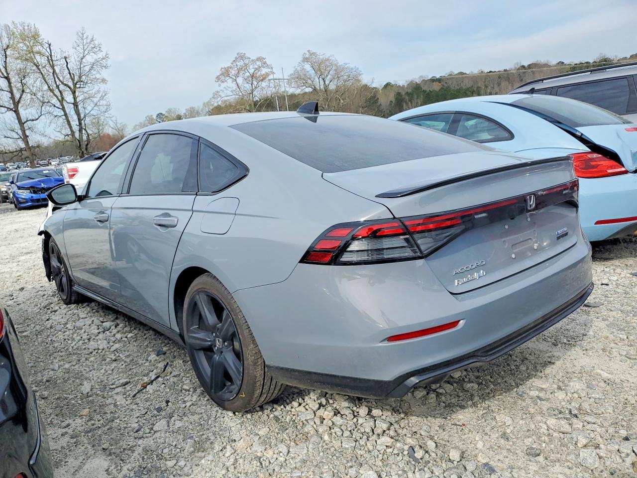 2023 Honda Accord Hybrid Sport-L - Image 2