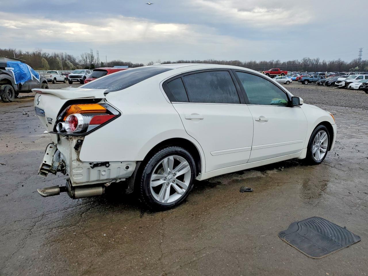 2011 Nissan Altima 3.5 Sr - Фото 3