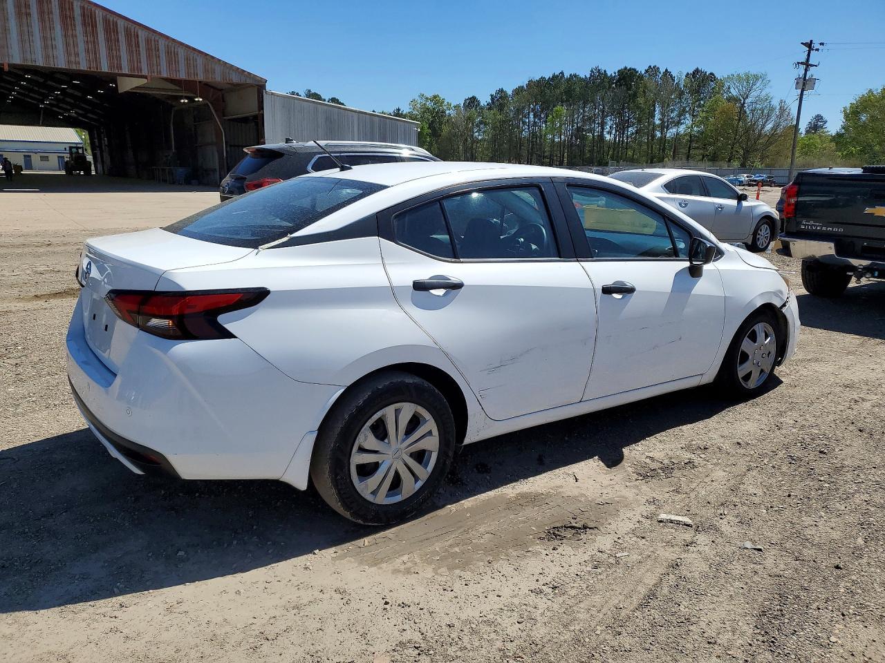 2020 Nissan Versa S - Фото 3