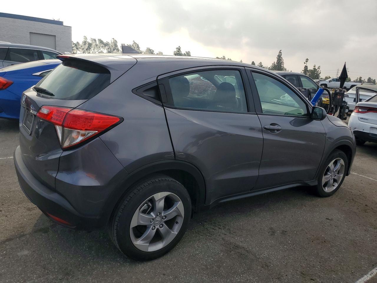 2022 Honda Hr-V Lx - Image 3