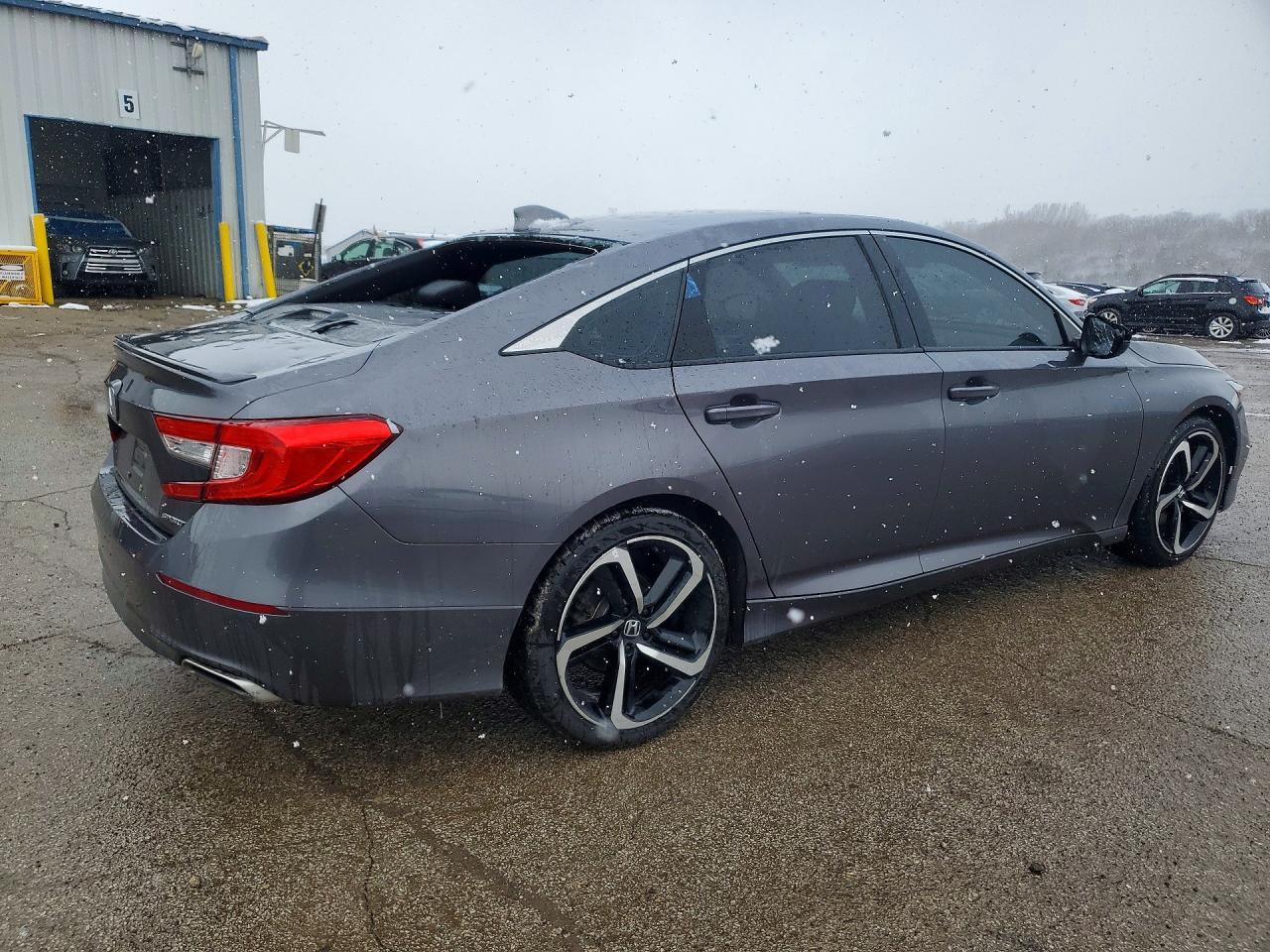2018 Honda Accord Sport - Image 3