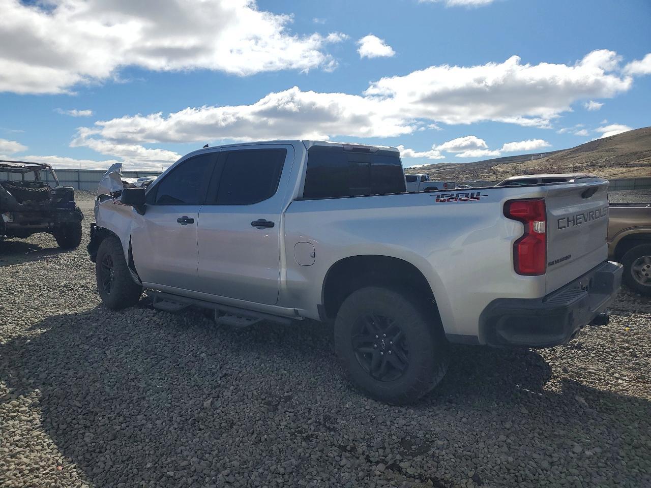 2021 Chevrolet Silverado K1500 Lt Trail Boss - Image 2