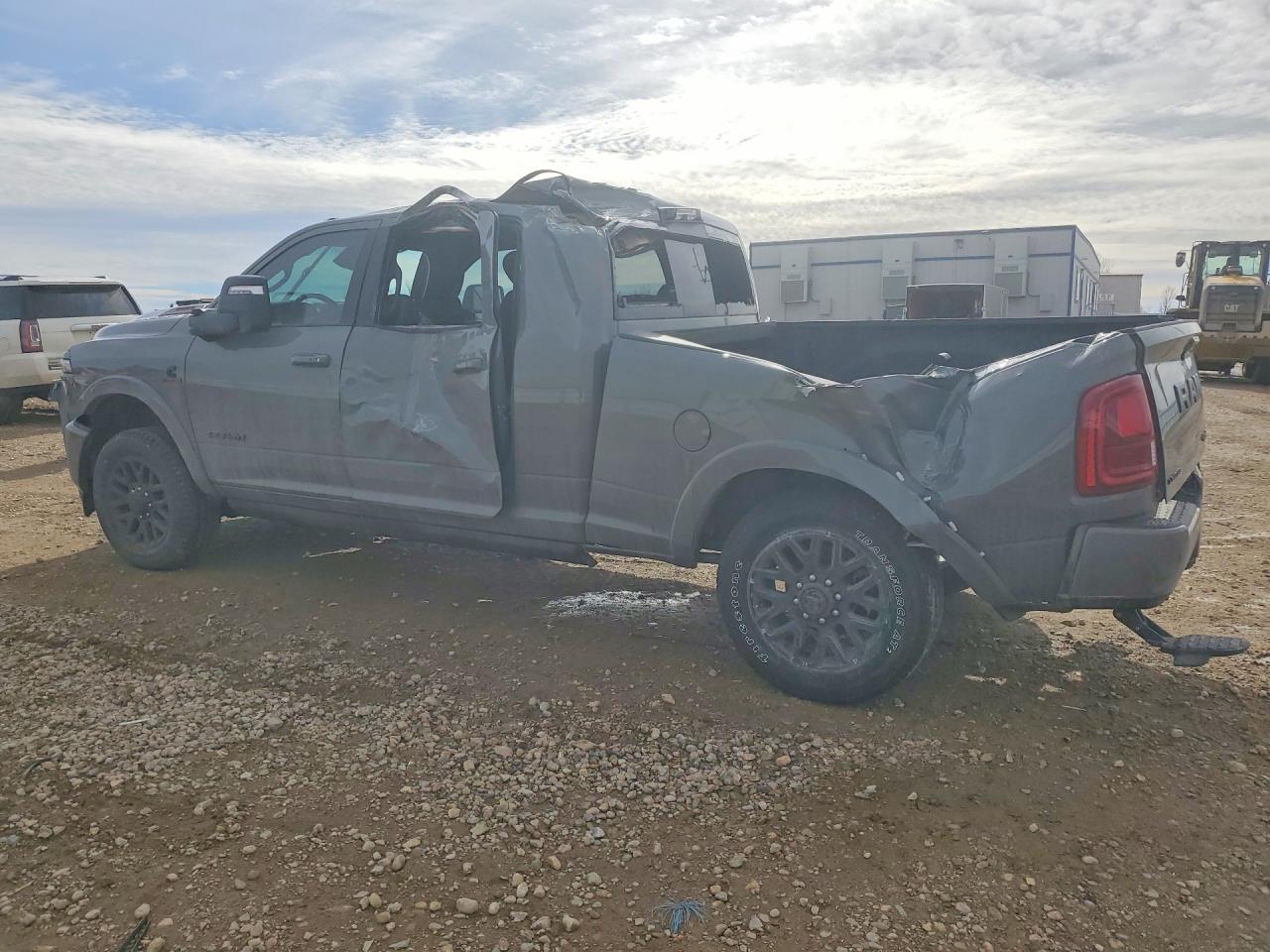 2026 Ram 3500 Limited - Фото 2