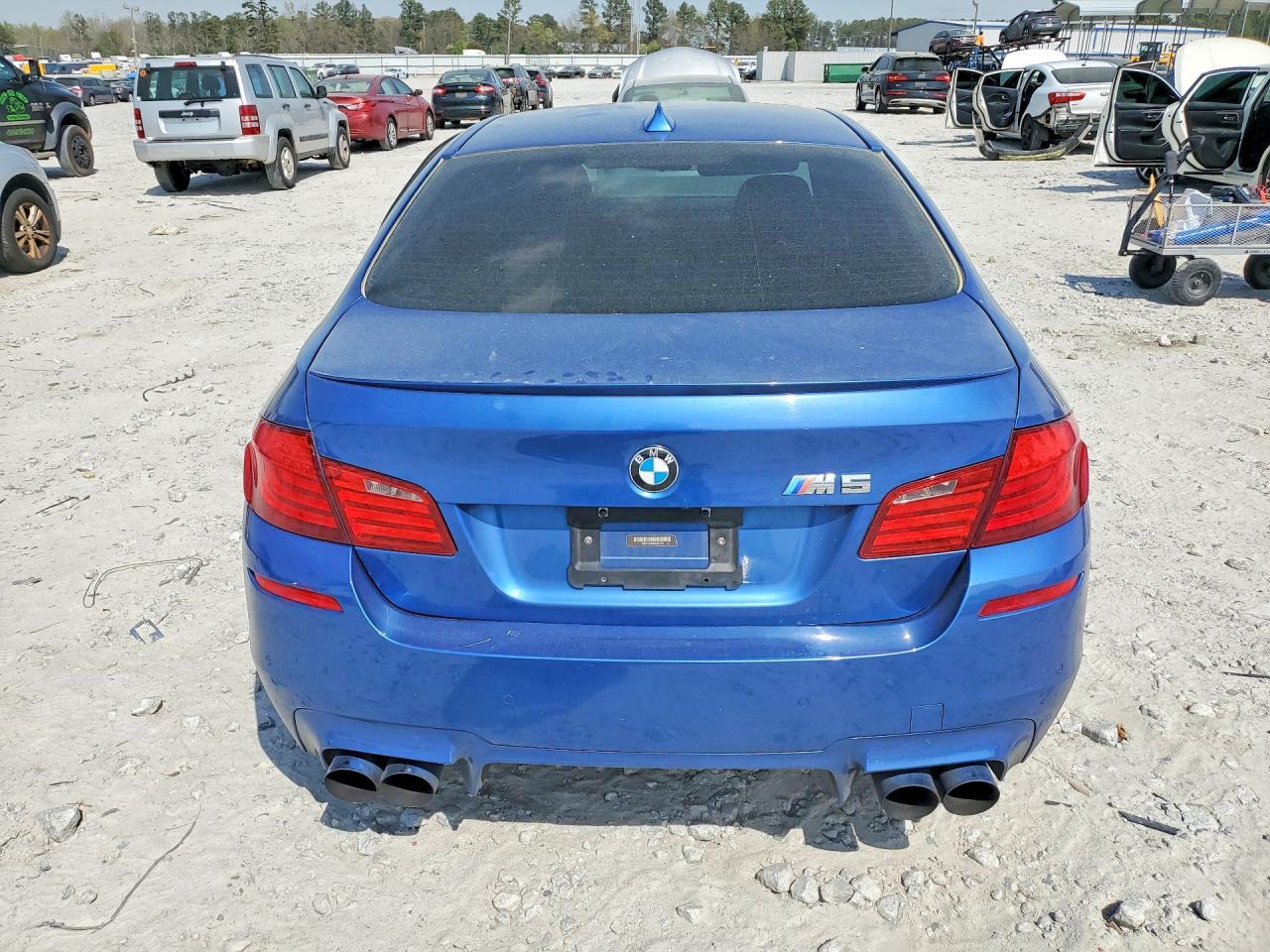 2013 BMW M5 - Фото 6