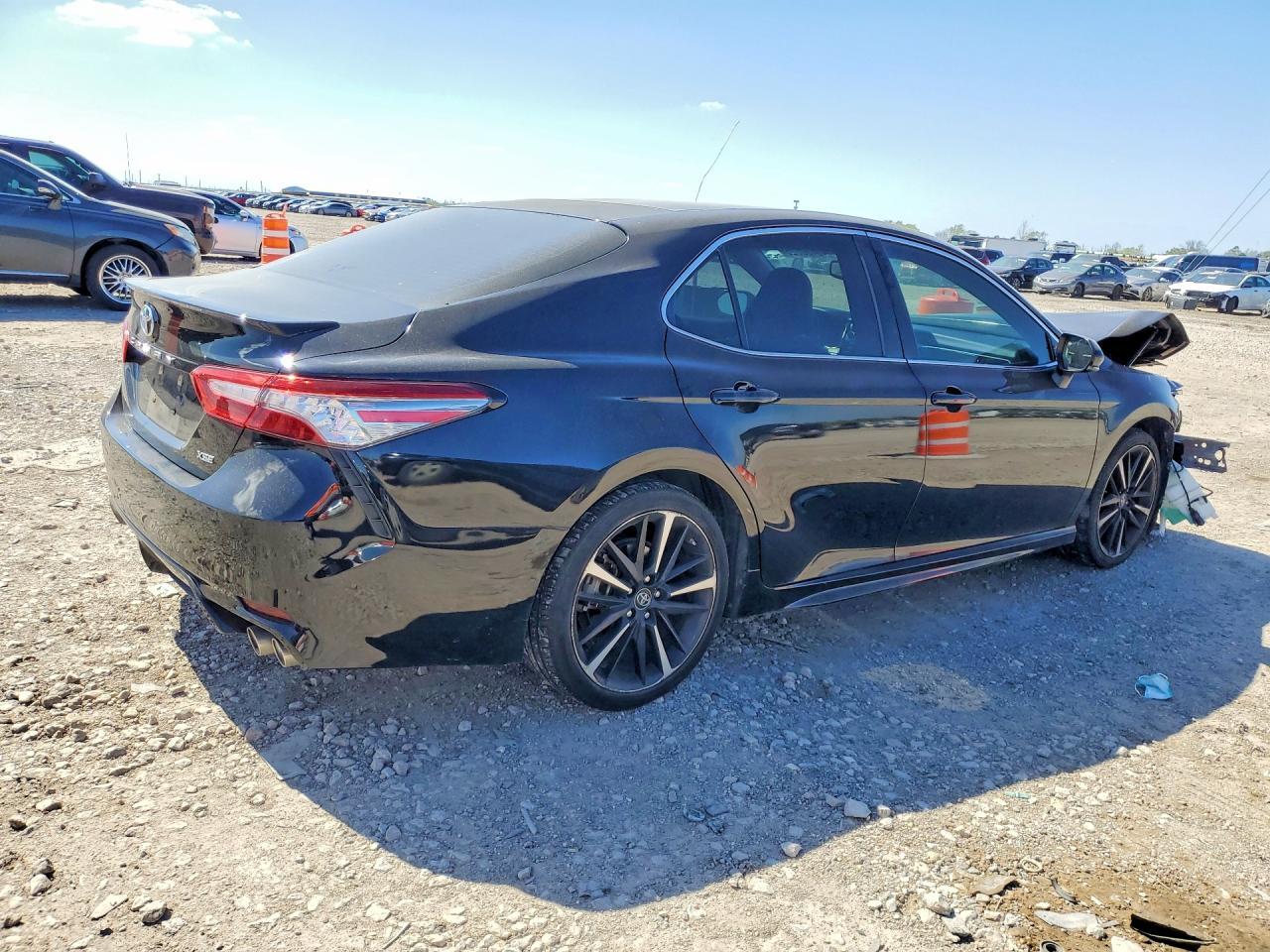 2018 Toyota Camry Xse - Image 3
