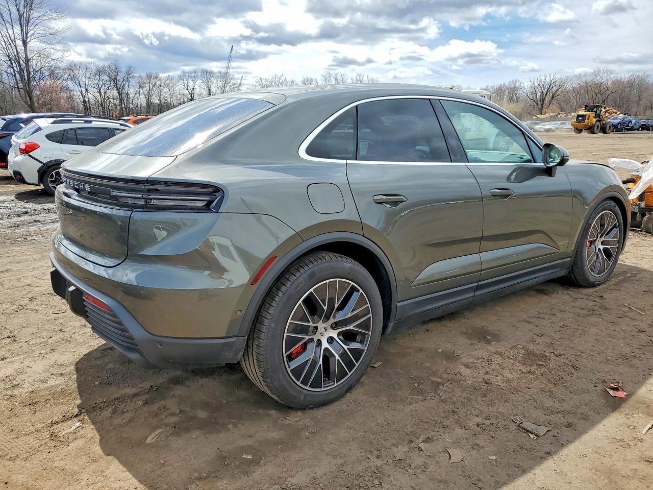 2025 Porsche Macan 4S - Фото 3