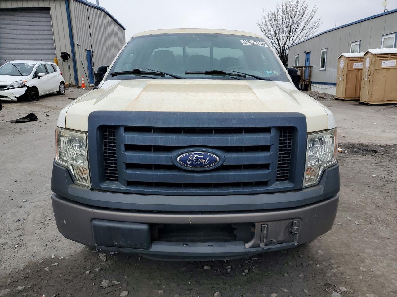 2011 Ford F150 - Image 5