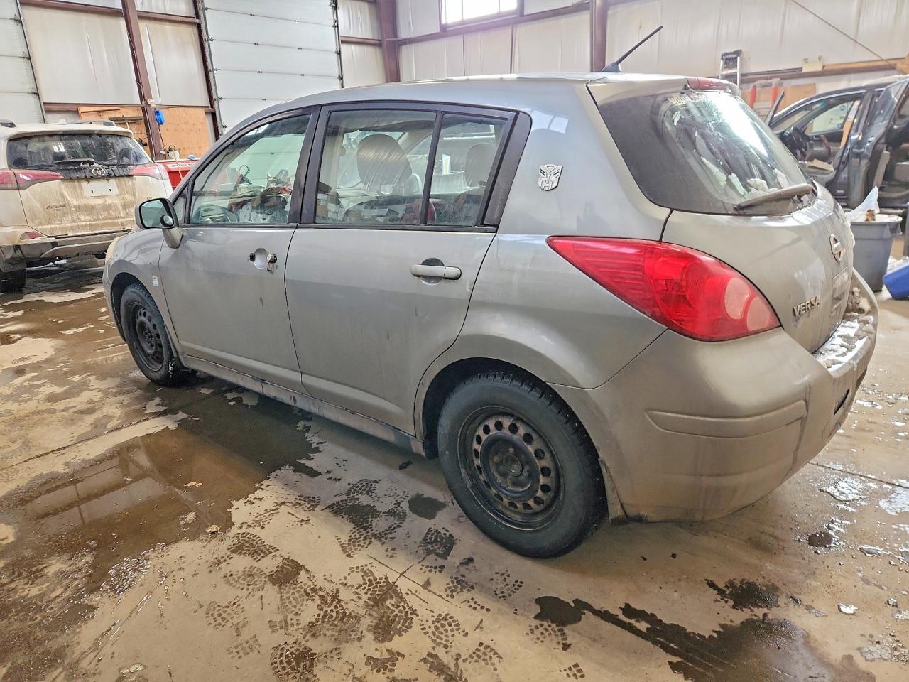 2008 Nissan Versa 1.8 S - Фото 2