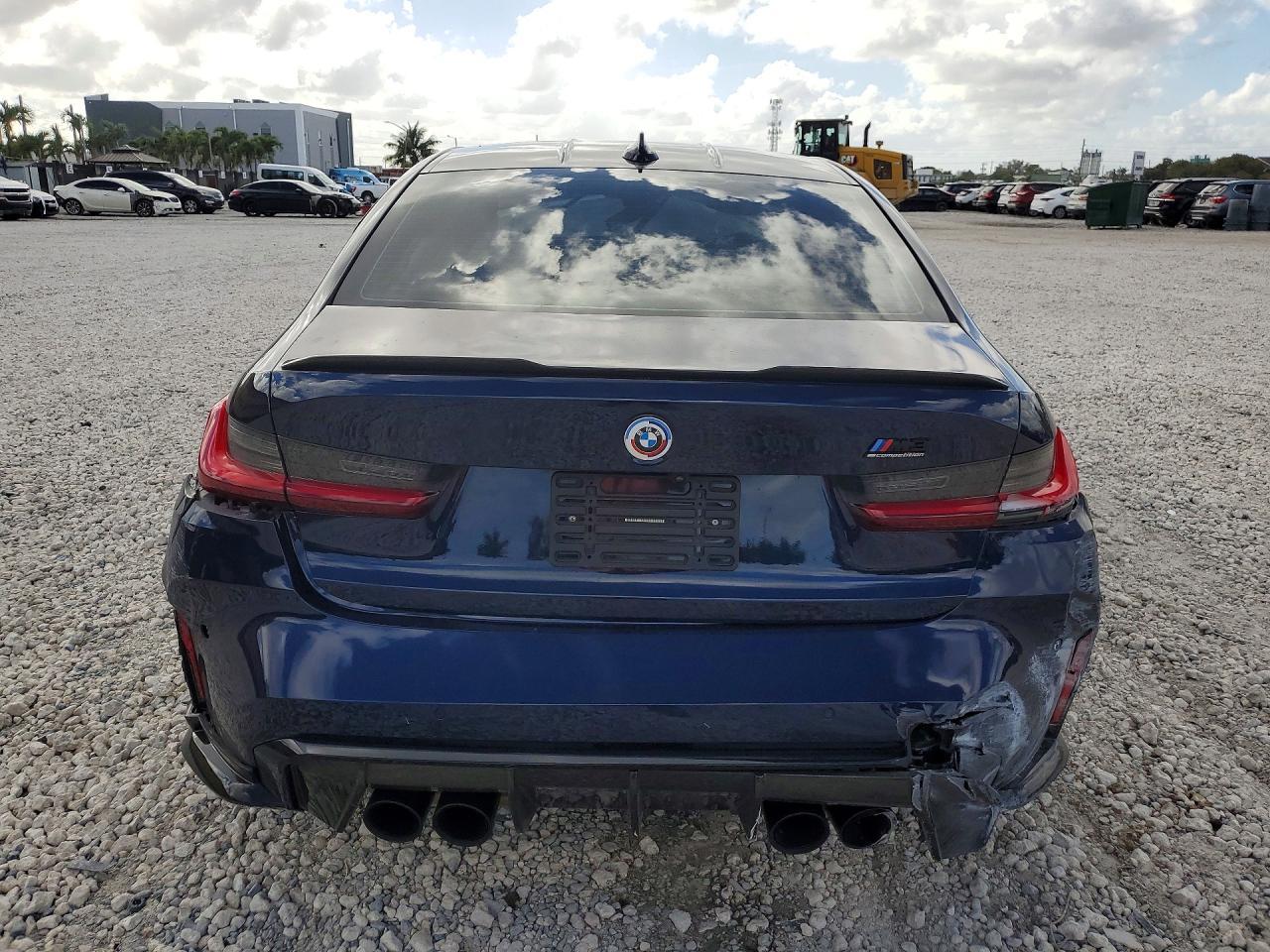 2022 BMW M3 Competition - Фото 6