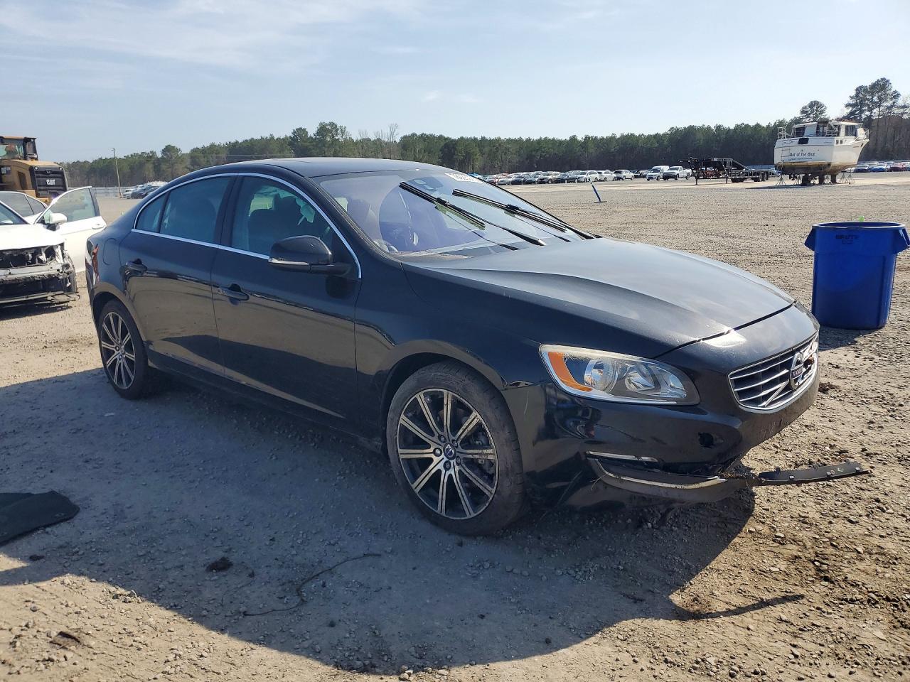 2017 Volvo S60 Premier - Image 4