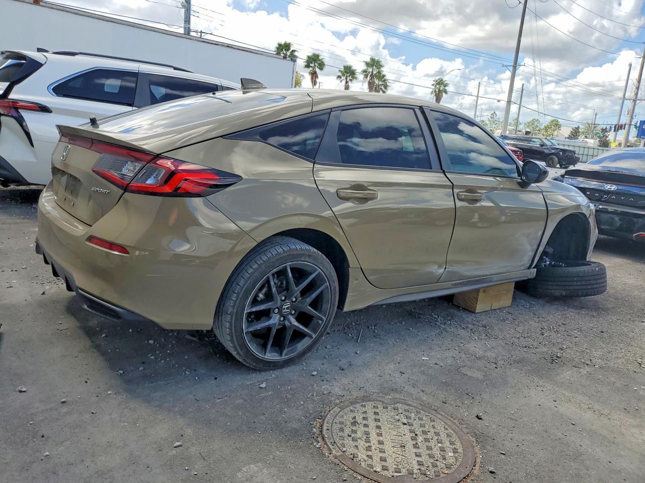 2025 Honda Civic Sport - Фото 3
