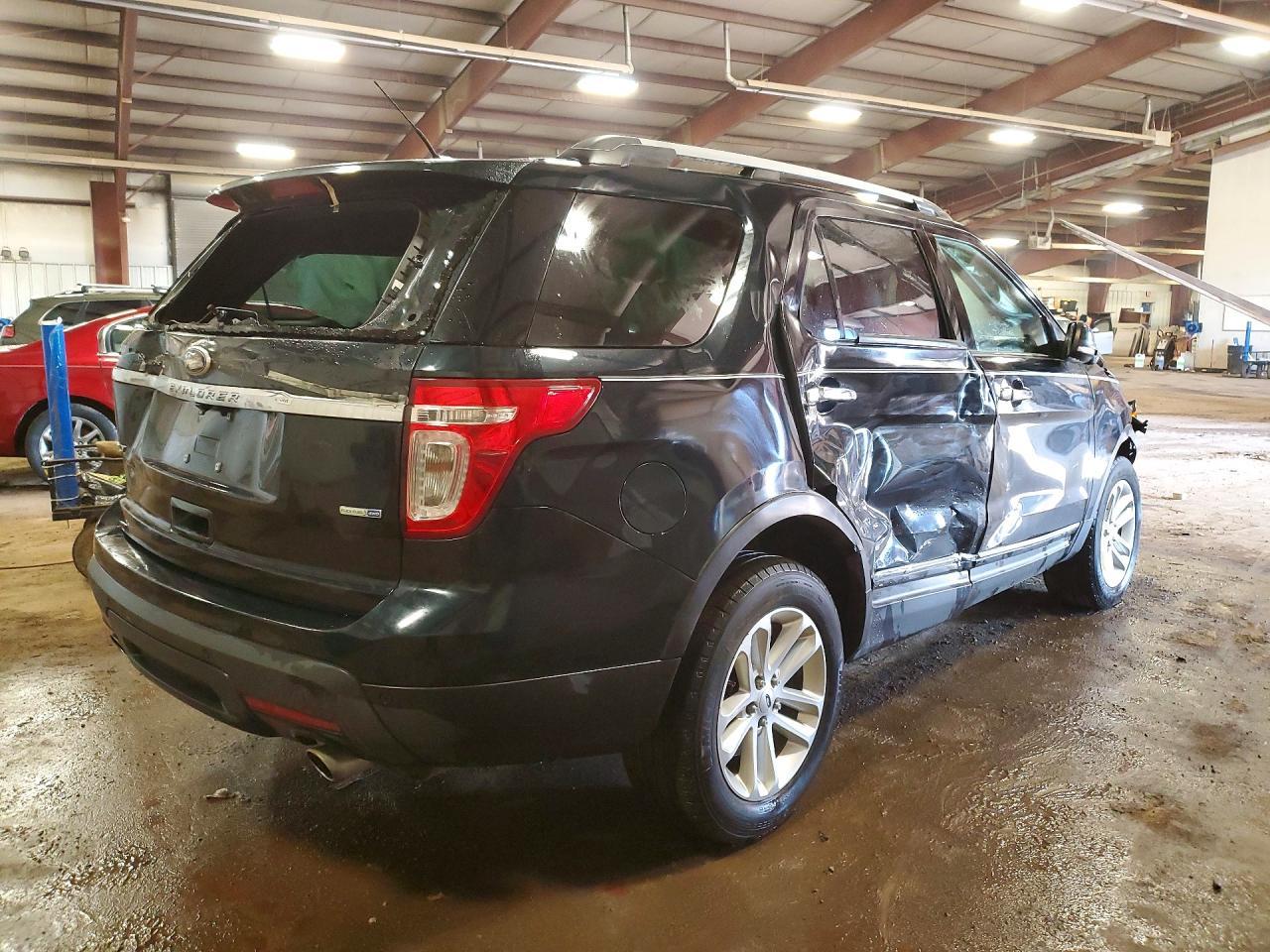 2014 Ford Explorer Xlt - Фото 3
