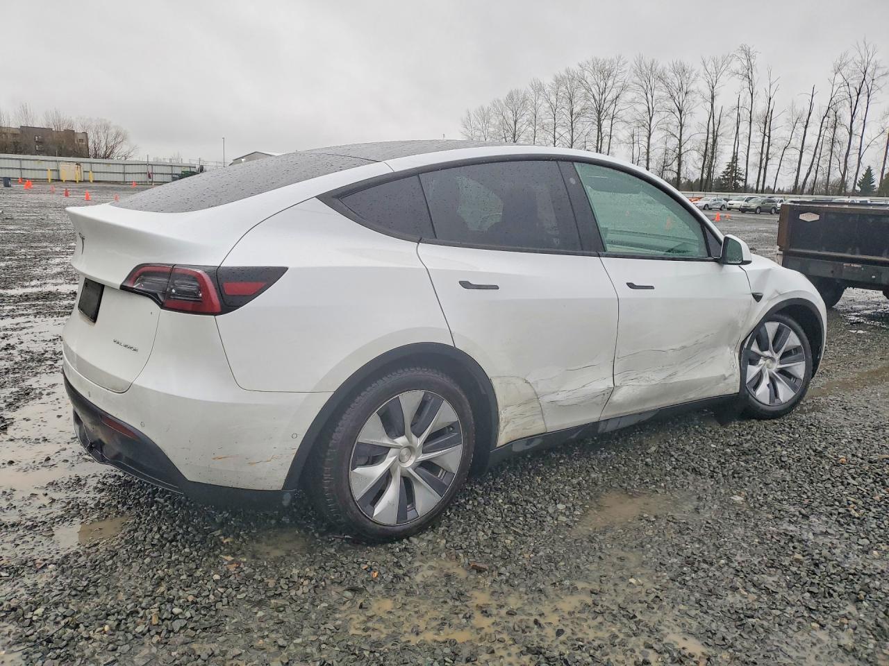 2021 Tesla Model Y - Image 3
