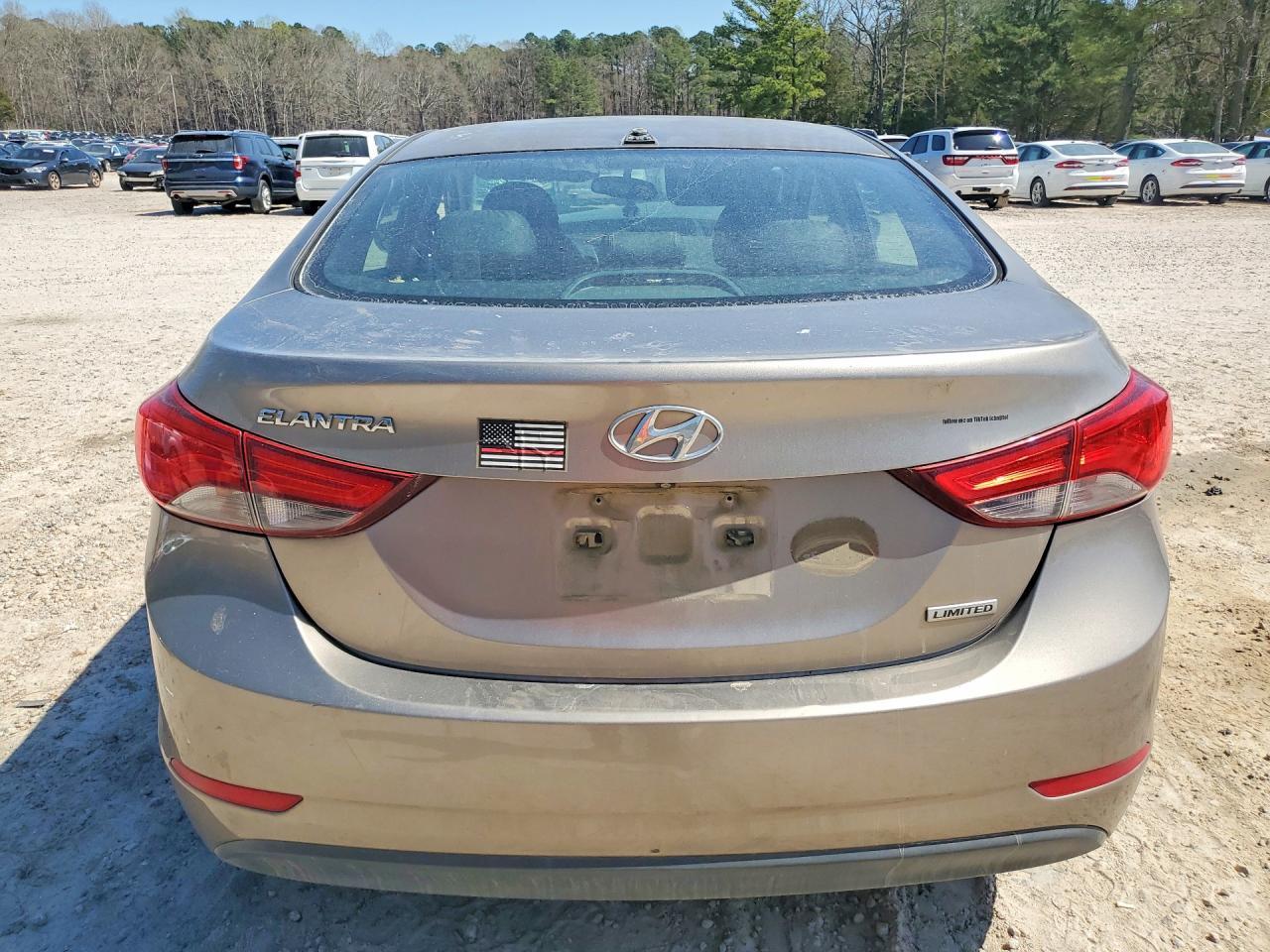 2015 Hyundai Elantra Limited - Image 6