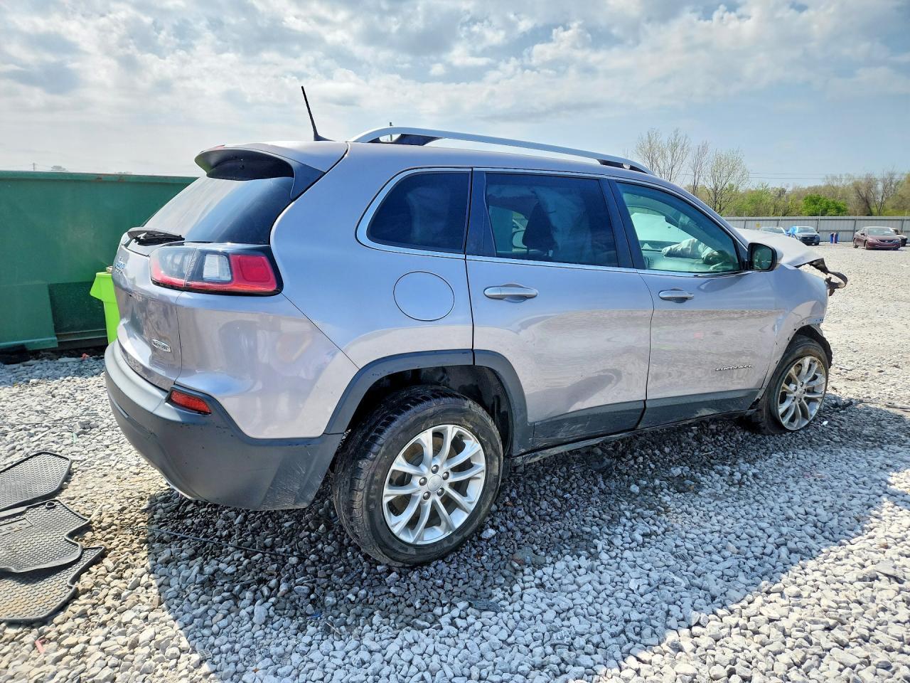 2019 Jeep Cherokee Latitude - Фото 3