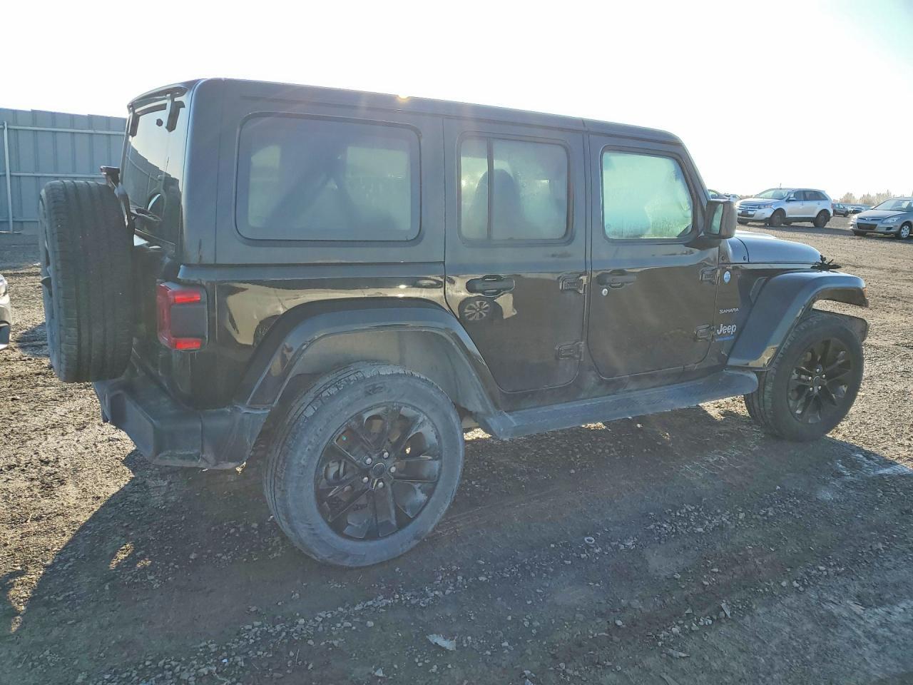 2024 Jeep Wrangler Sahara 4Xe - Фото 3