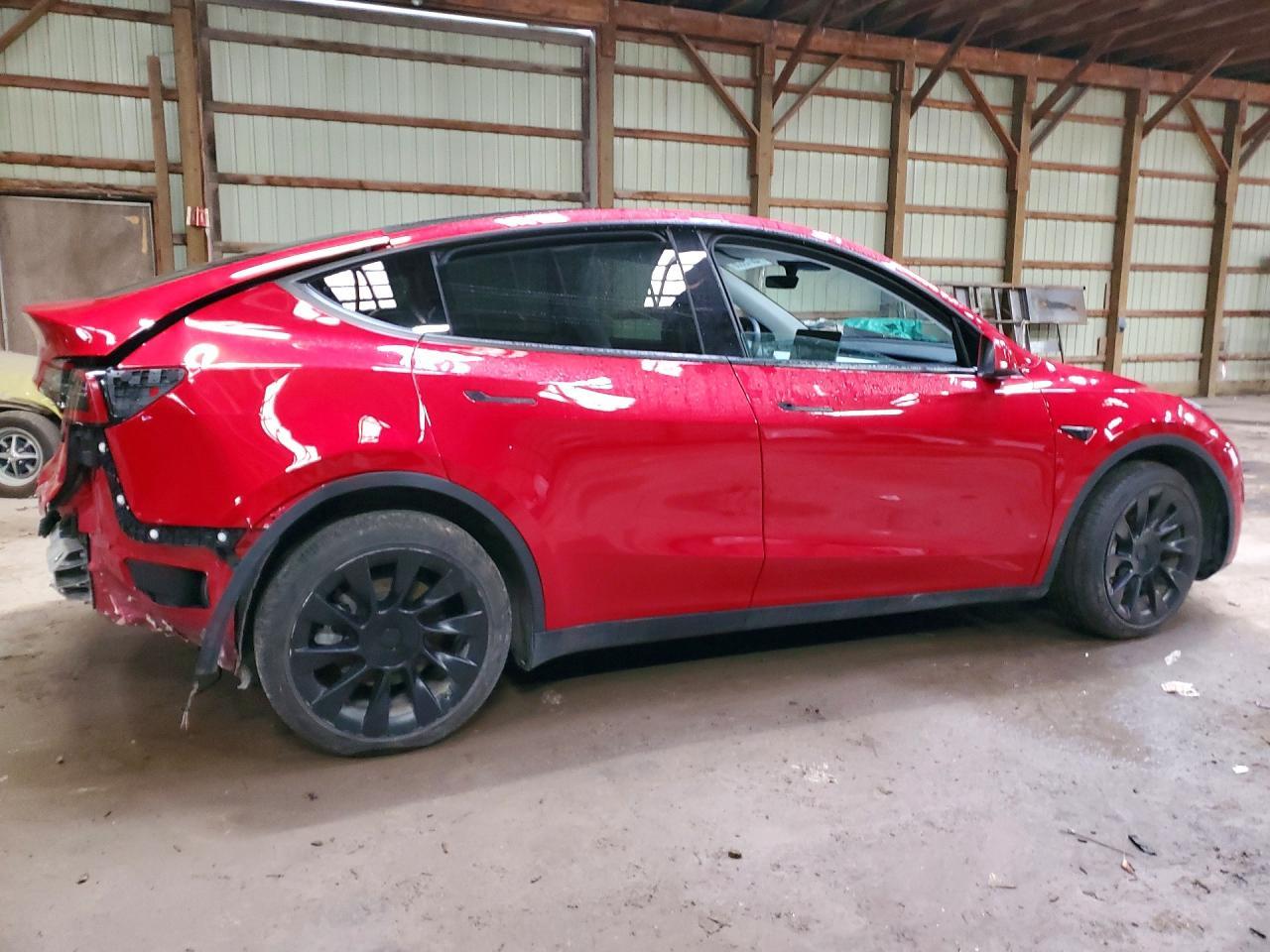 2023 Tesla Model Y - Фото 3
