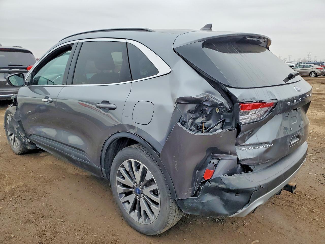 2022 Ford Escape Titanium - Фото 2