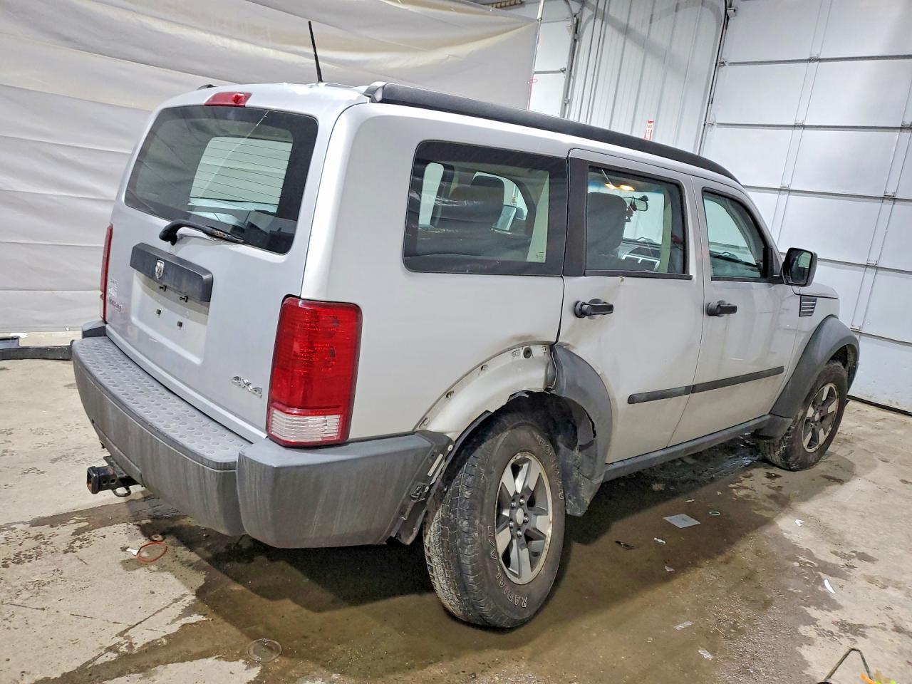 2008 Dodge Nitro Sxt - Image 3