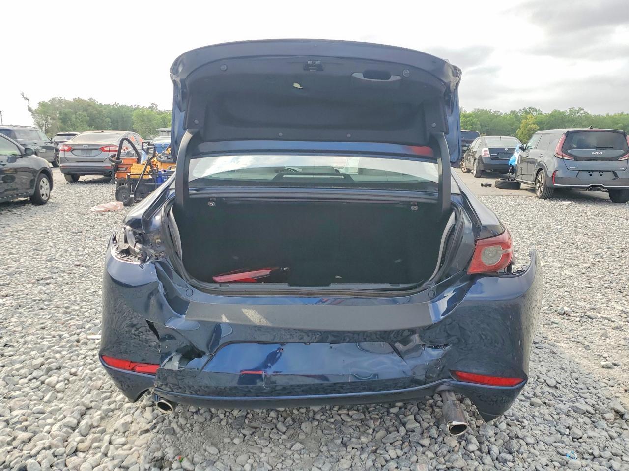 2020 Mazda 3 Preferred - Image 6