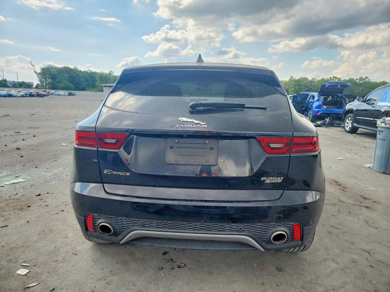 2020 Jaguar E-Pace - Фото 6