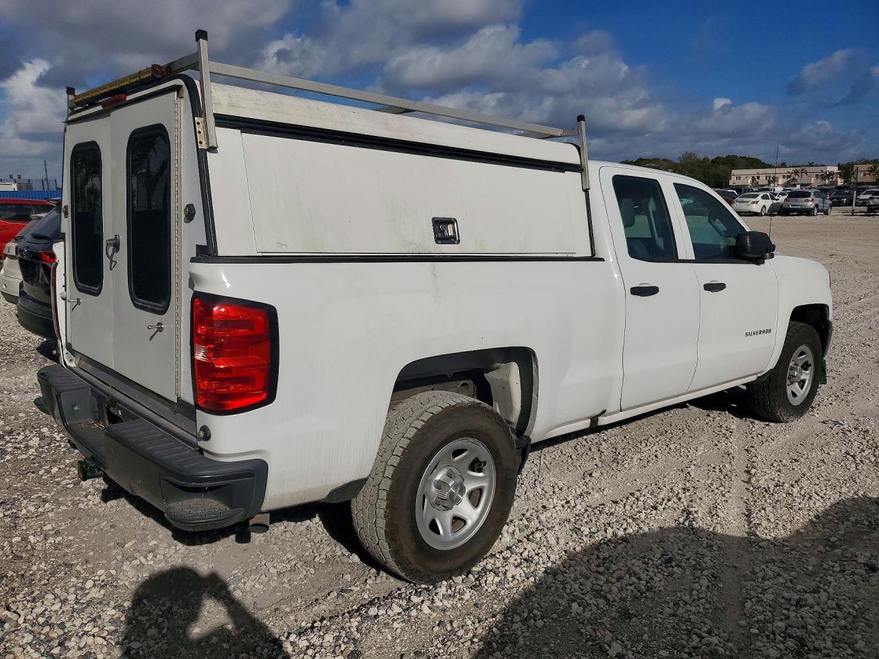2018 Chevrolet Silverado K1500 - Фото 3