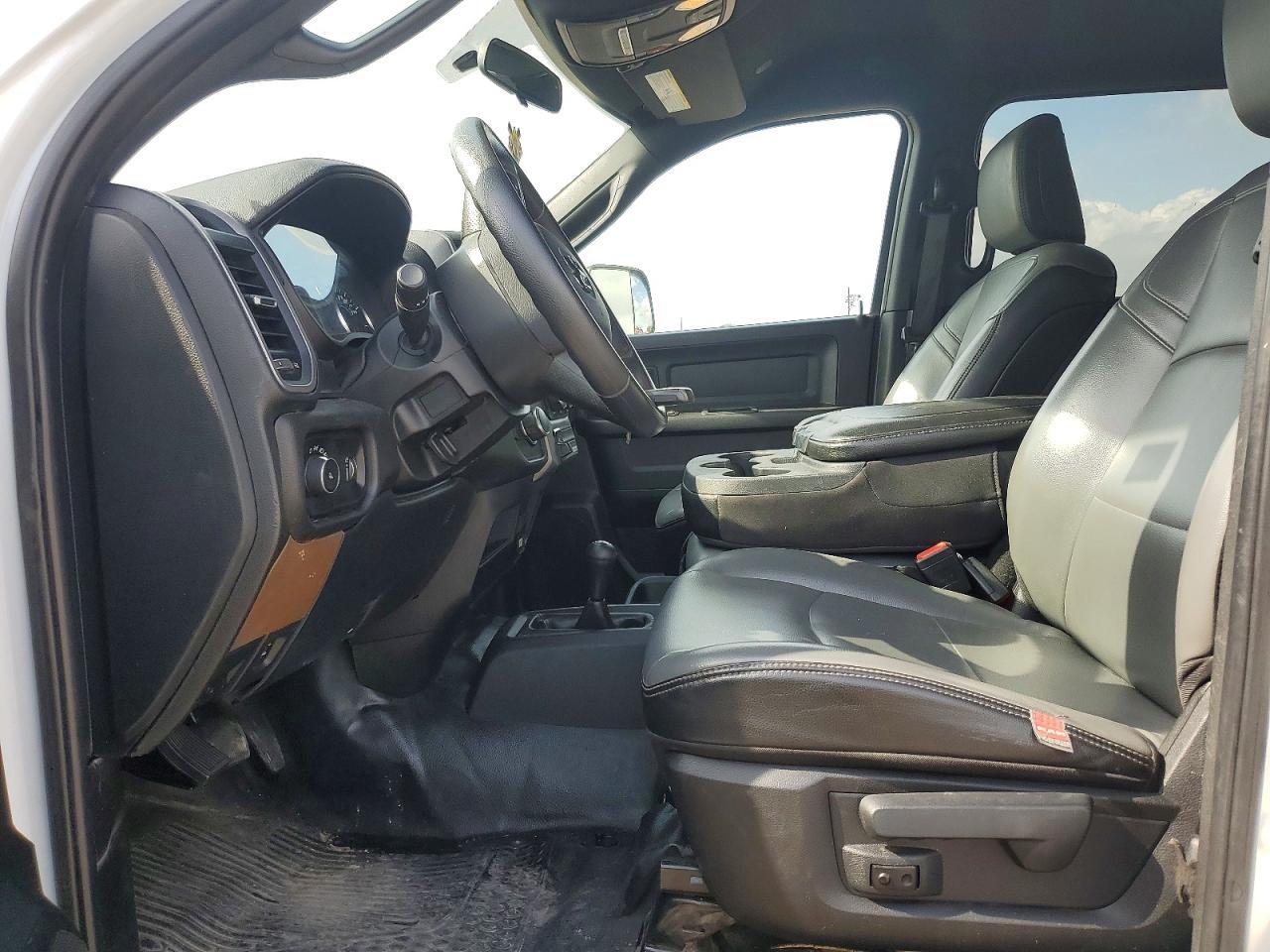 2022 Ram 2500 Tradesman - Фото 7