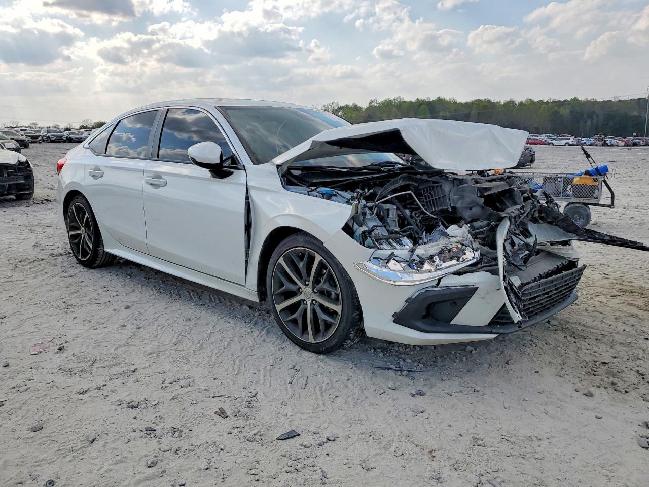 2024 Honda Civic Touring - Image 7