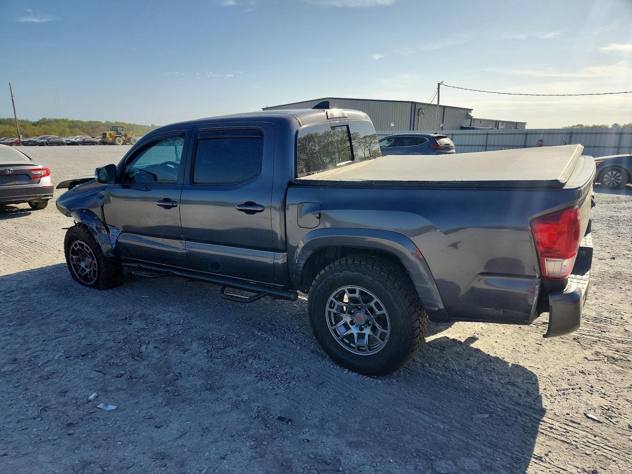 2017 Toyota Tacoma Trd Sport - Фото 2