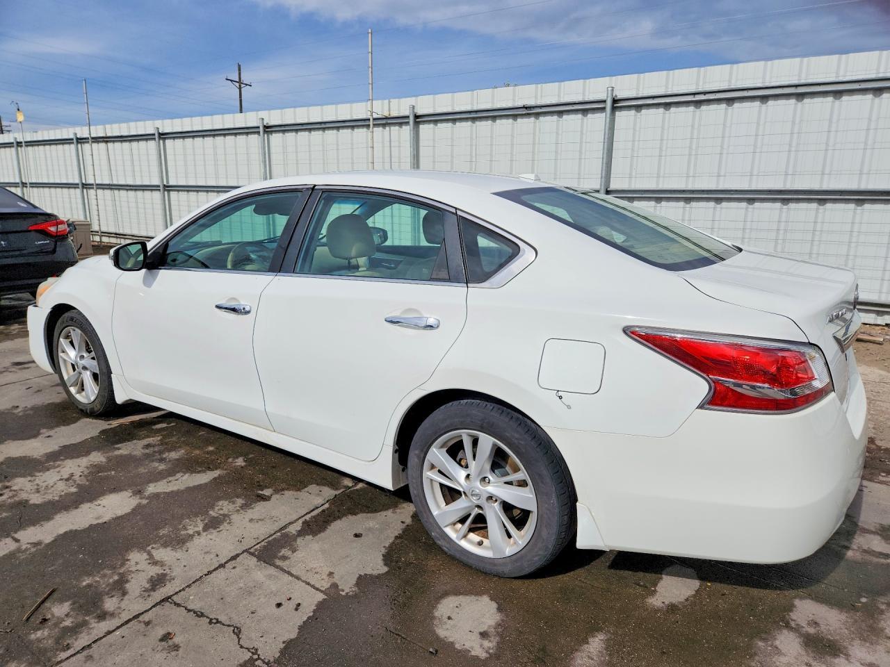 2015 Nissan Altima 2.5 Sv - Фото 2